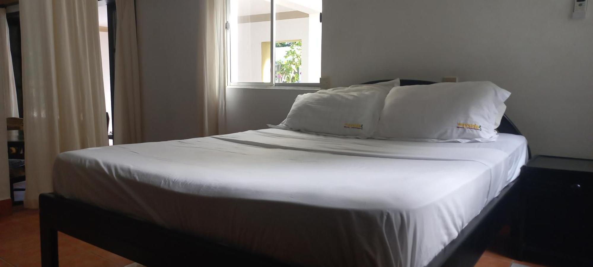 Wayside Beach Apartments Diani Beach Esterno foto
