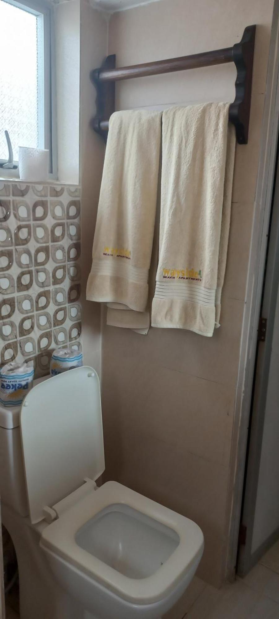 Wayside Beach Apartments Diani Beach Esterno foto